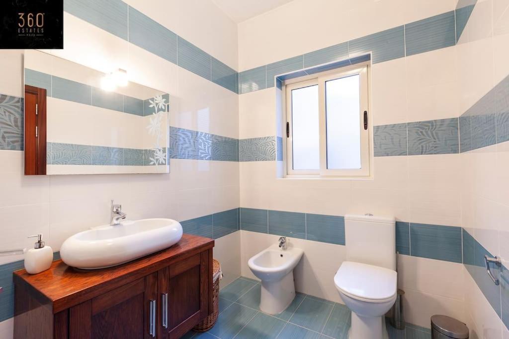 Beautiful, Typical Maltese 4Br Home With Roof Top By 360 Estates Sliema Dış mekan fotoğraf