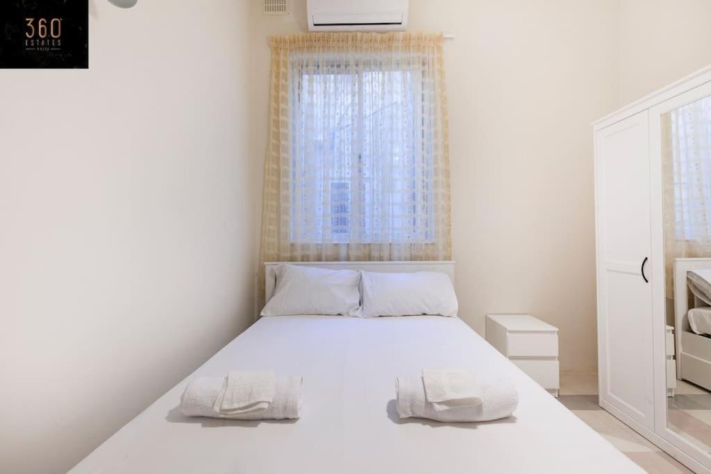Beautiful, Typical Maltese 4Br Home With Roof Top By 360 Estates Sliema Dış mekan fotoğraf
